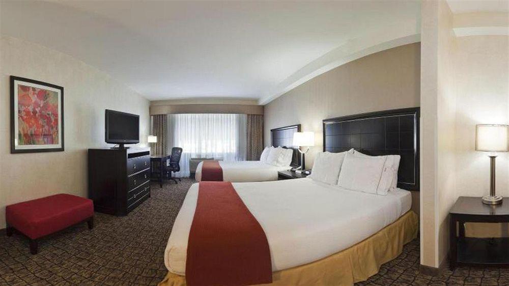 Holiday Inn Express & Suites Alexandria - Fort Belvoir By Ihg Екстер'єр фото