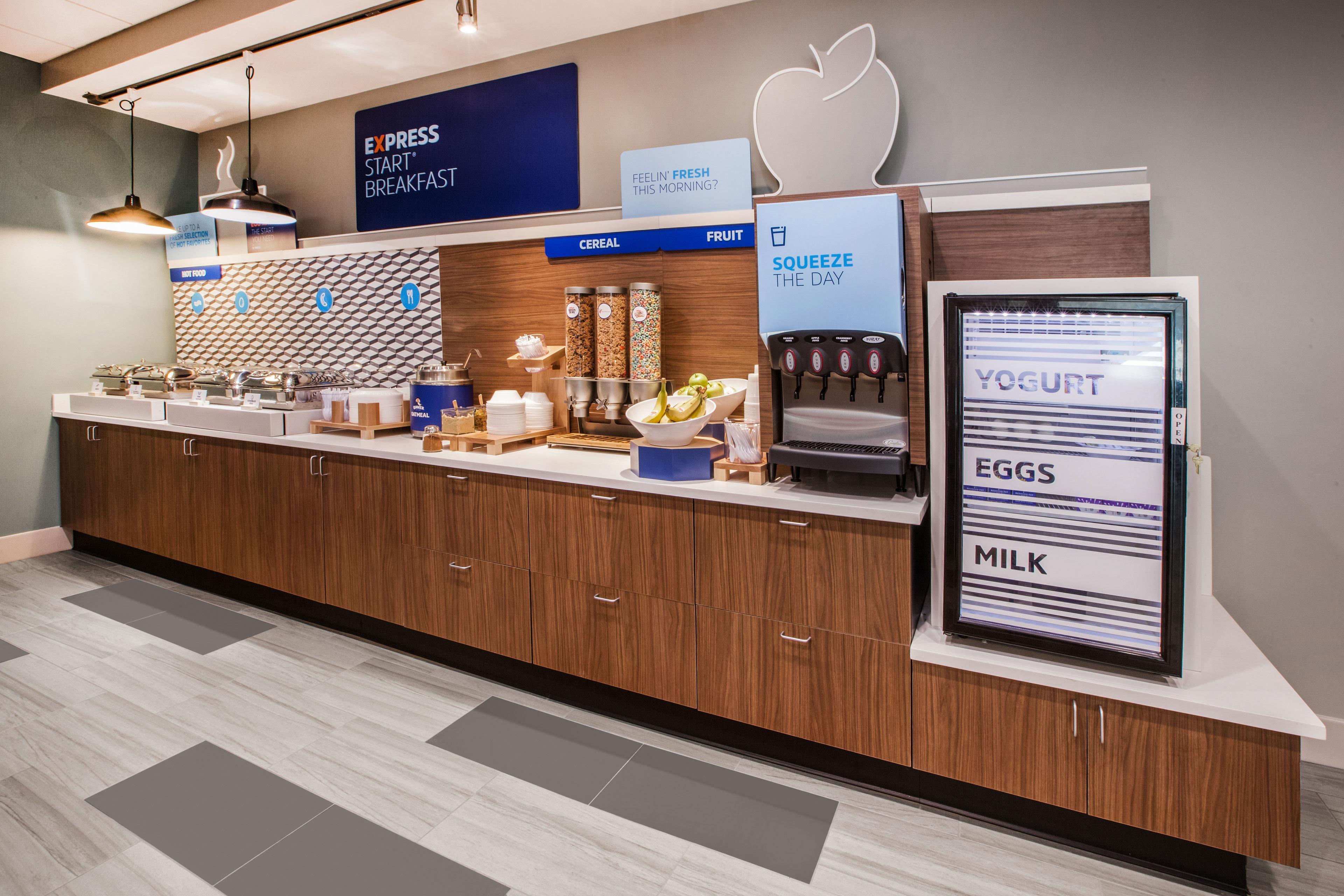 Holiday Inn Express & Suites Alexandria - Fort Belvoir By Ihg Екстер'єр фото